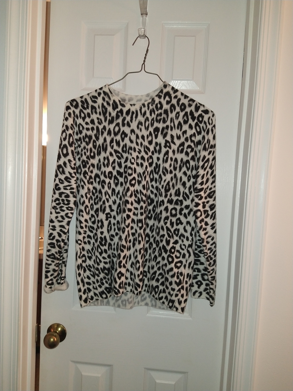 Kim Rogers Leopard Print Crewneck Sweater - Black & White